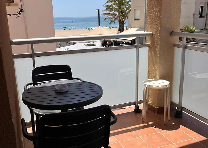 Hostal Cubelles